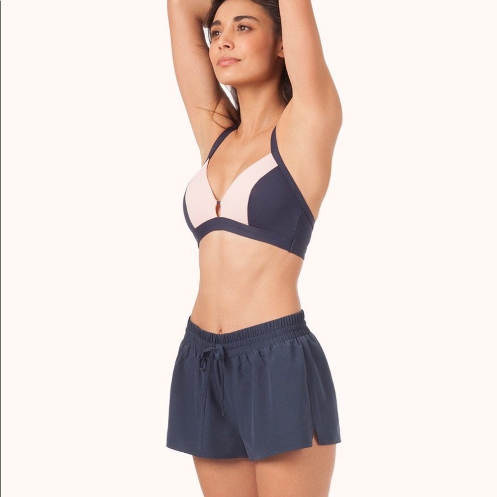 Lively CROSSBACK ACTIVE BRA 🛍IN STORES🛍